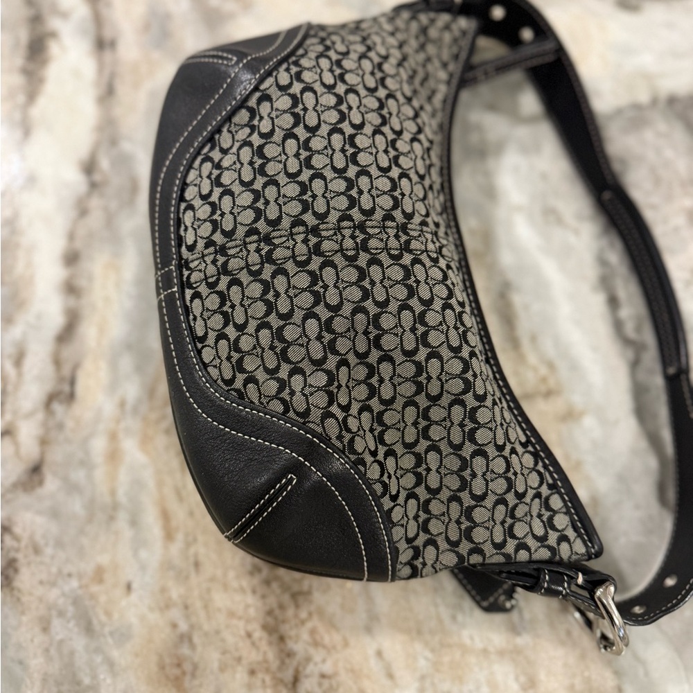 Gorgeous EUC vintage Coach hobo bag - Picture 6 of 6
